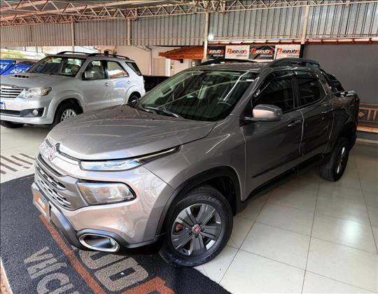 FIAT TORO 1.8 16V EVO FLEX FREEDOM AT6 FIAT TORO 1.8 16V EVO FLEX FREEDOM AT6